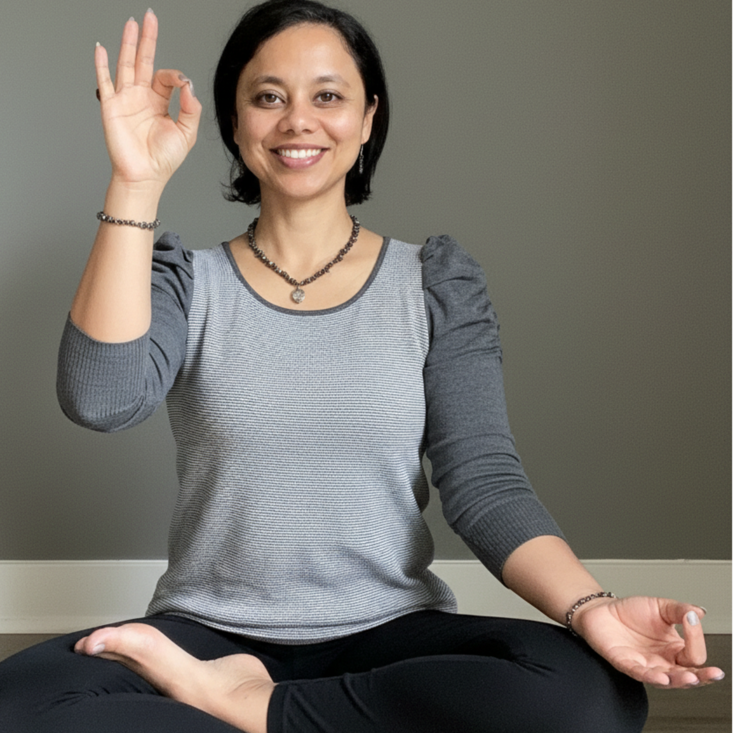 Hematite Bracelet Charming Silver Crystal