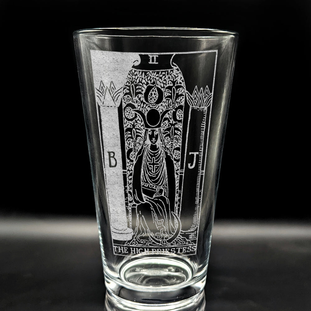 RIDER-WAITE TAROT CARD Pint Glasses by LumEngrave VYSN